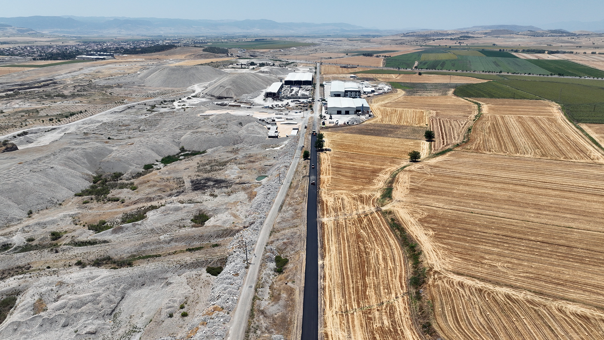 Büyükşehir Belediyesi, Dulkadiroğlu’nun Pazarcık sınırındaki mahalleleri Gaziantep Yolu’na bağlayan ana