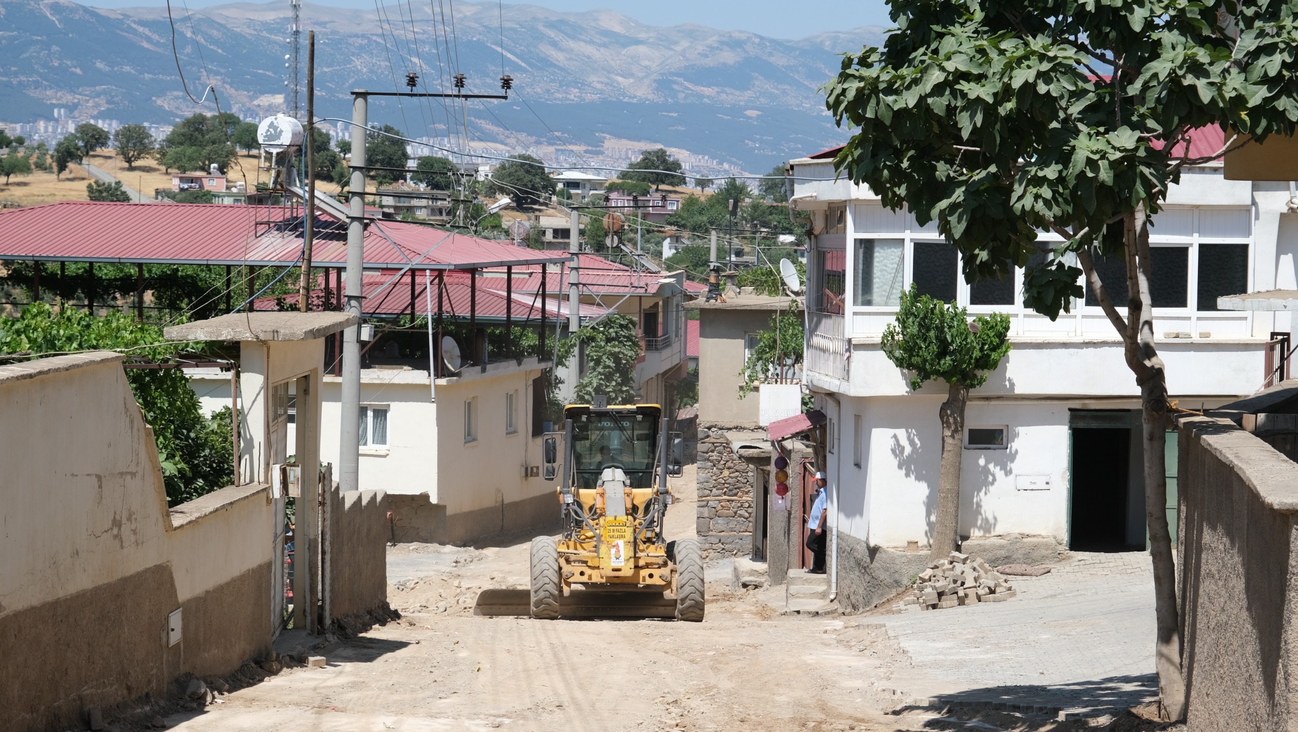 Kahramanmaraş’ın hızla gelişen bölgelerinden biri olan Önsen Mahallesi, Onikişubat Belediyesi’nin