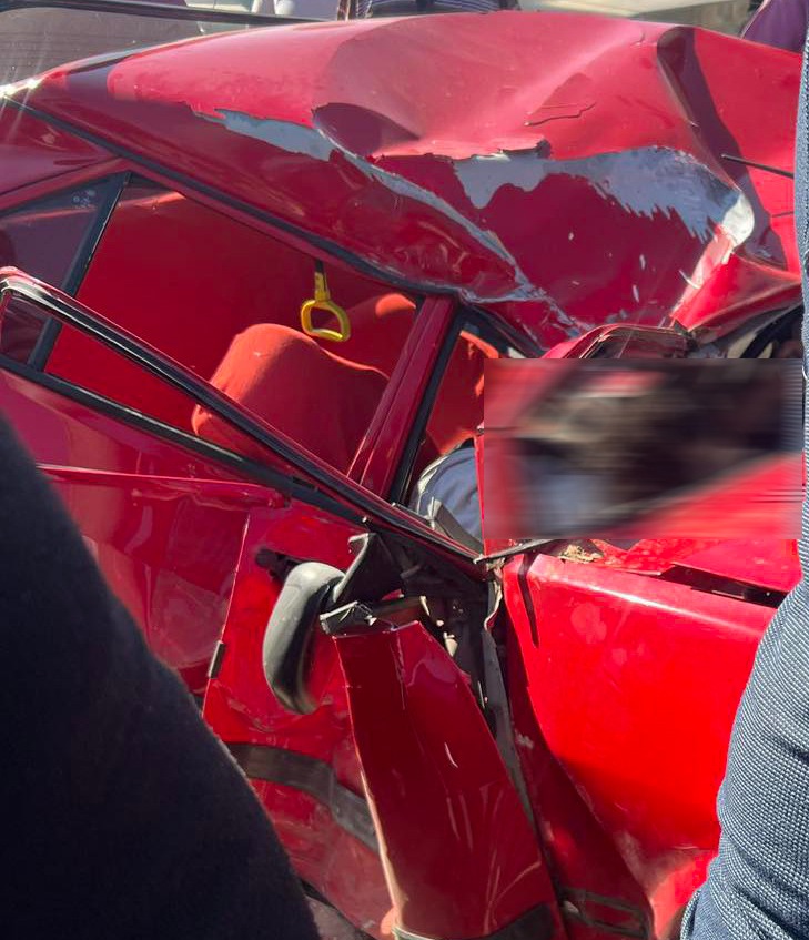 Kahramanmaraş'ta bu sabah saatlerinde meydana gelen trafik kazasında, araç içerisinde