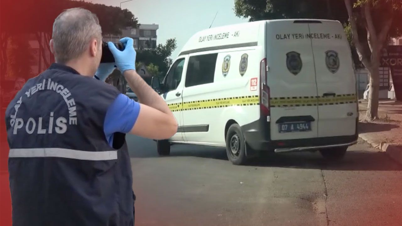 Kahramanmaraş'ın Dulkadiroğlu ilçesinde, iki gündür yol kenarında park halinde duran