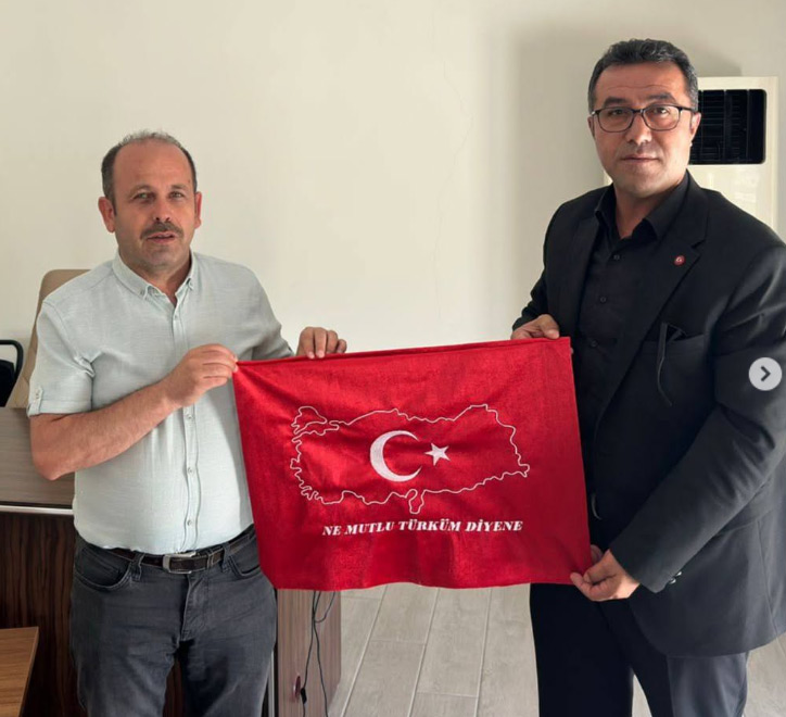 Türk Enerji-Sen Doğu Akdeniz Şube Başkanı Mehmet Terli, şube yönetimi