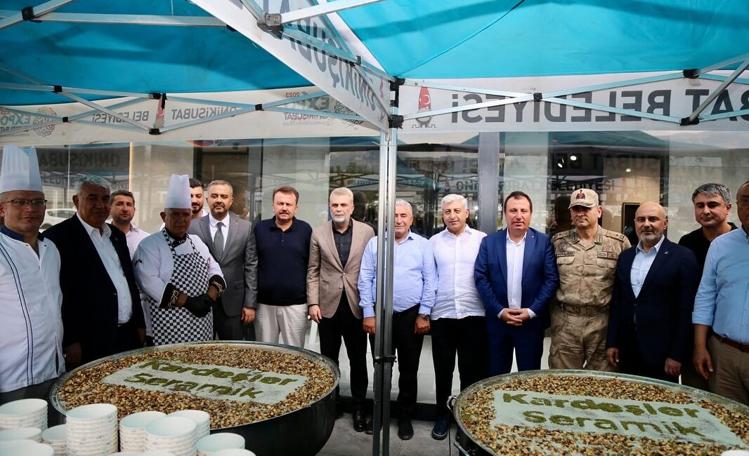 Kahramanmaraş’ın köklü kuruluşlarından Kardeşler Seramik, Muharrem ayının manevi atmosferine uygun