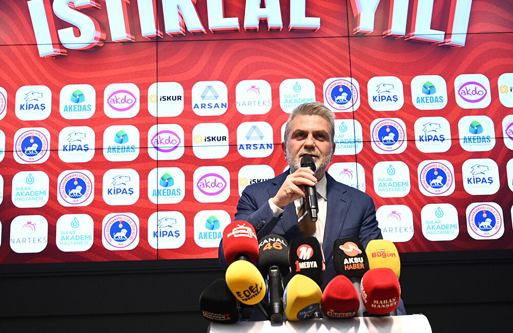 Kahramanmaraş İstiklalspor’un yeni sezon öncesi düzenlenen basın toplantısına katılan Başkan