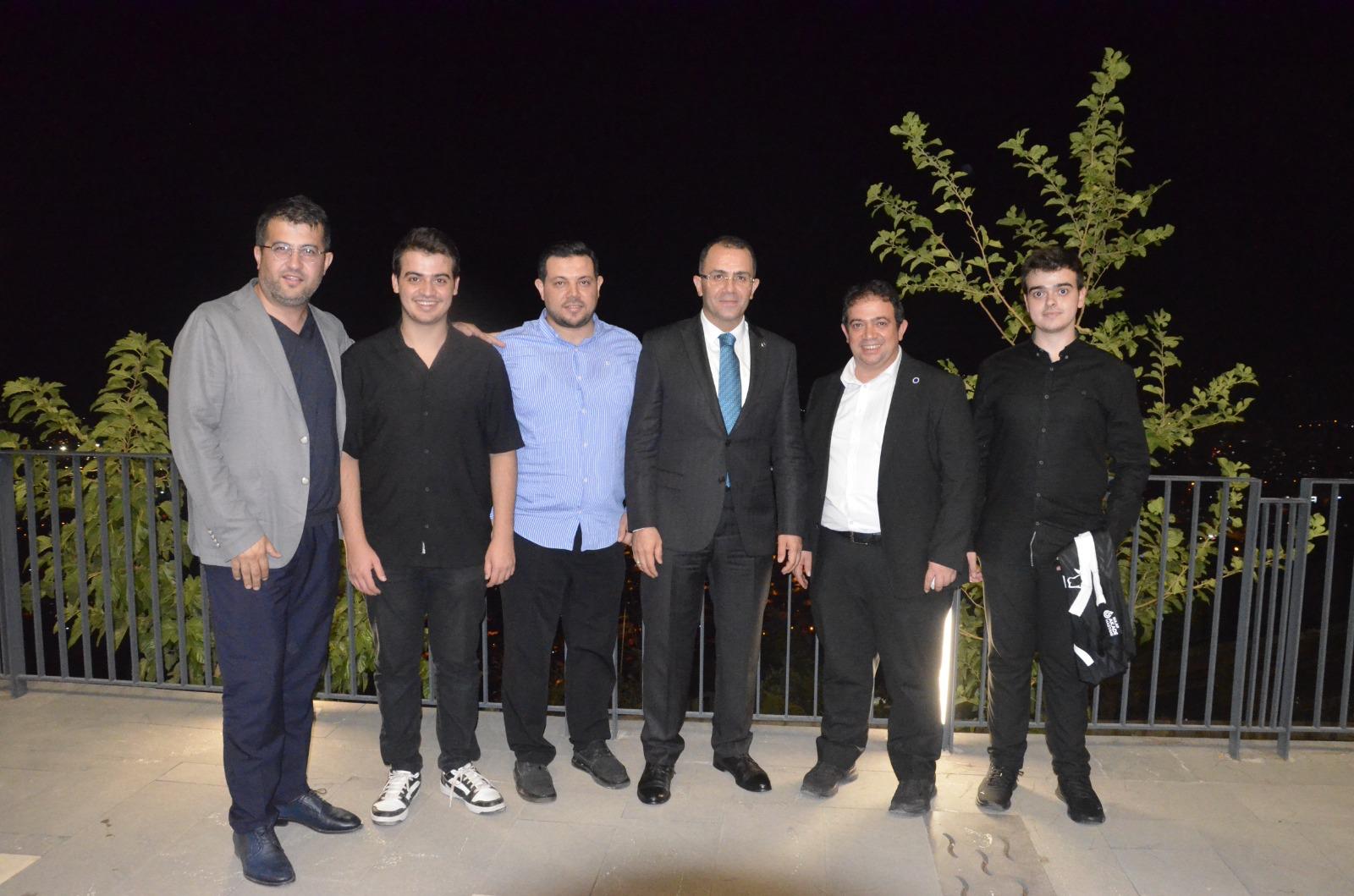 cad89059 a9d9 48d2 a535 8db743d158ce