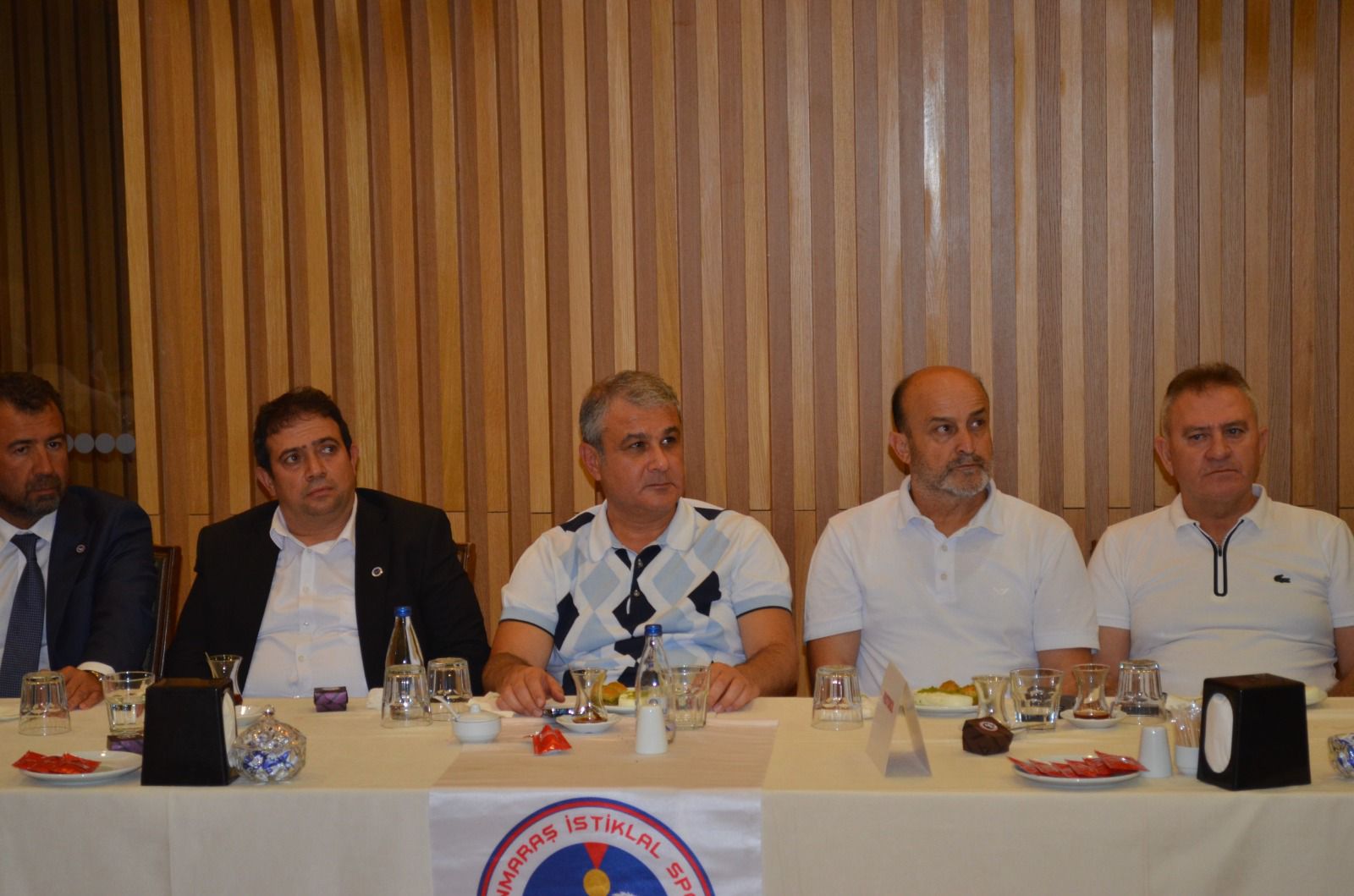 d4703297 c141 40d6 9123 9486c42e3e51