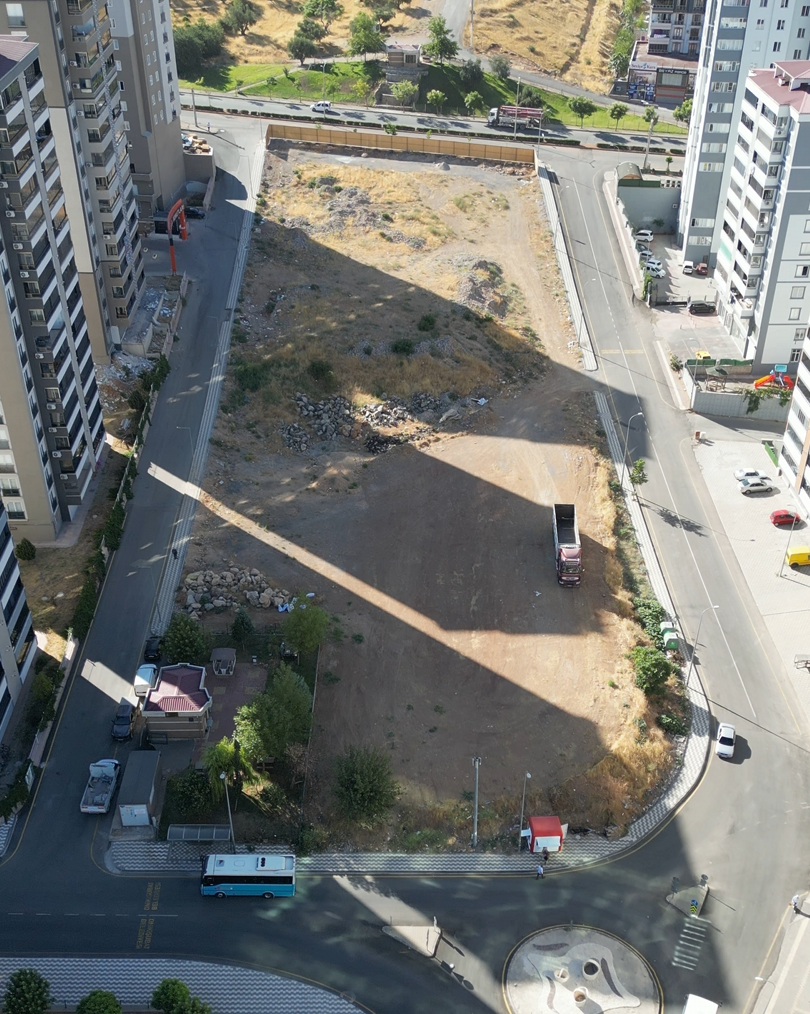 Başkan Toptaş’ın İmzasıyla Onikişubat’a 10 bin metrekarelik muhteşem yaşam parkı! 1 eski hali