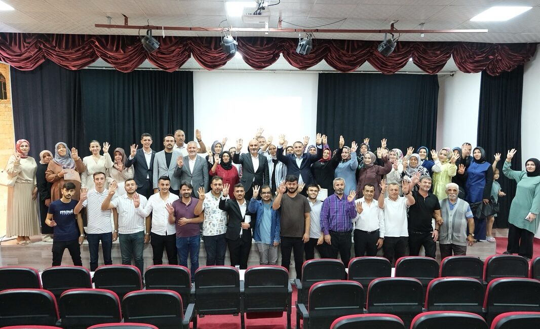 AK Parti Kahramanmaraş İl Başkanı M. Burak Gül, Milletvekili Mevlüt