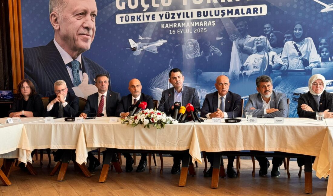 Çevre, Şehircilik ve İklim Değişikliği Bakanı Murat Kurum, bir dizi