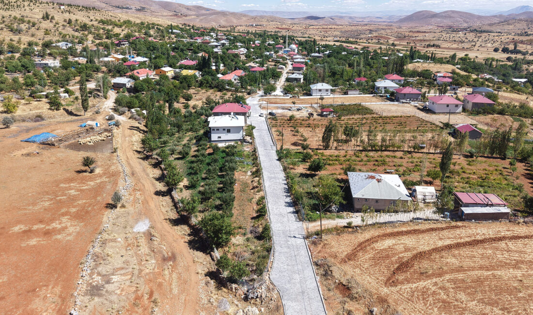 Büyükşehir Belediyesi, Afşin’in kırsal mahallelerinden Türksevin’instabilize olan ana ve ara
