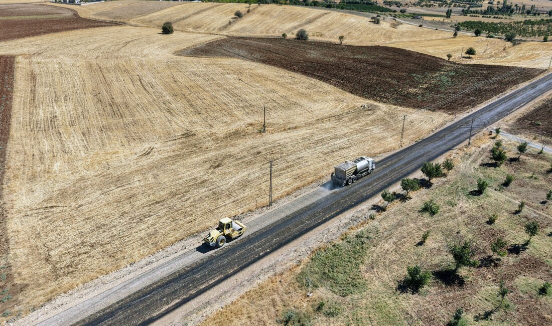 Büyükşehir Belediyesi, Elbistan’ın kırsal mahallelerinden Gümüşdöven’i Ekinözü-Nurhak’a bağlayan yaklaşık 6