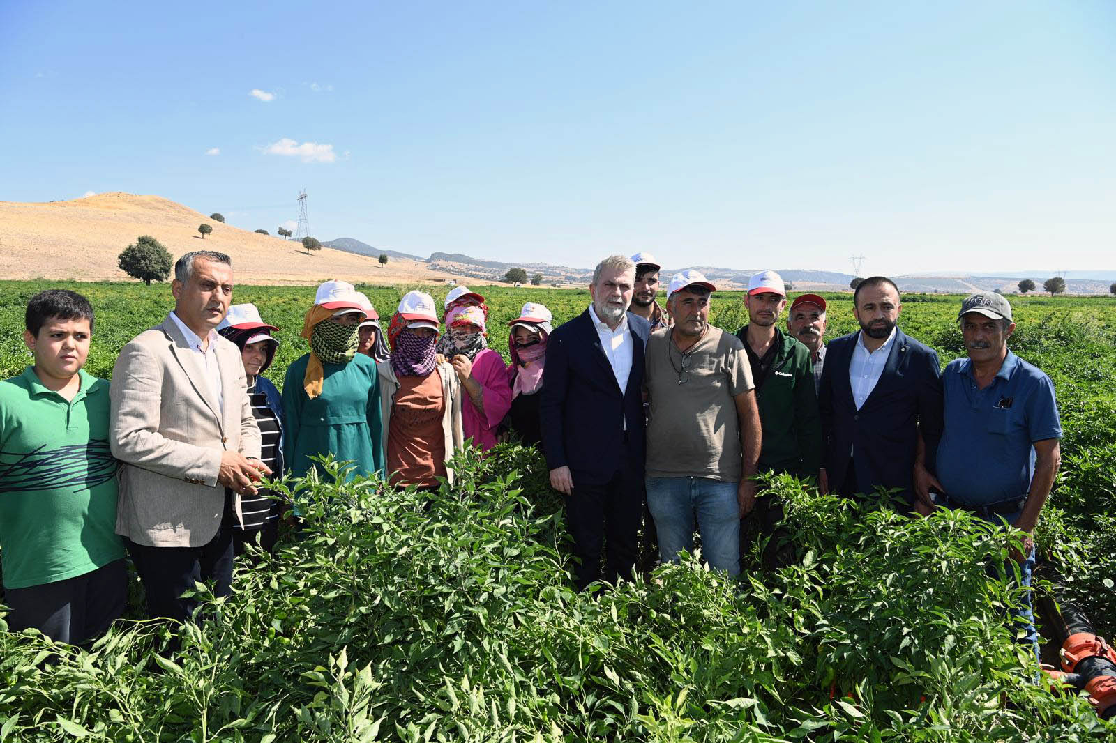 Başkan Görgel; “Coğrafi İşaretli Maraş Biberimizin Hasadı Bereketli Olsun” 1 Maras Biberi Hasadi 8