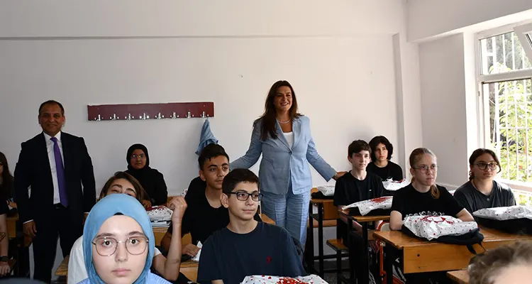 Kahramanmaraş’ta yeni eğitim öğretim yılı, Mehmet Balduk Fen Lisesi’nde öğrenciler