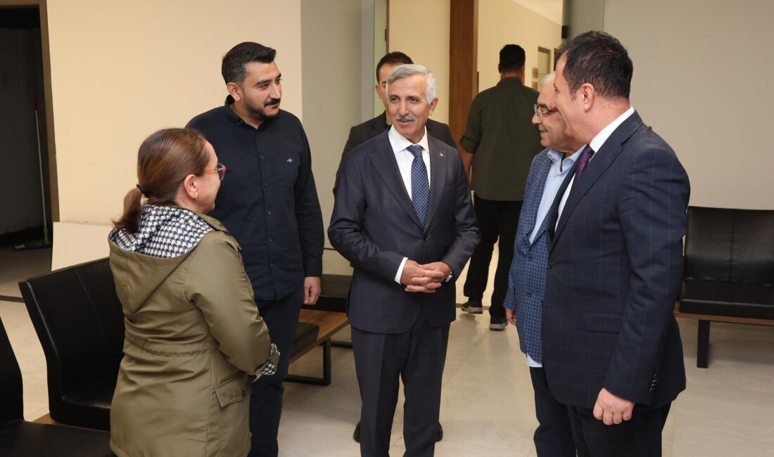 Kahramanmaraş Valisi Mükerrem Ünlüer, Kahramanmaraş Ticaret ve Sanayi Odası'nın (KMTSO)