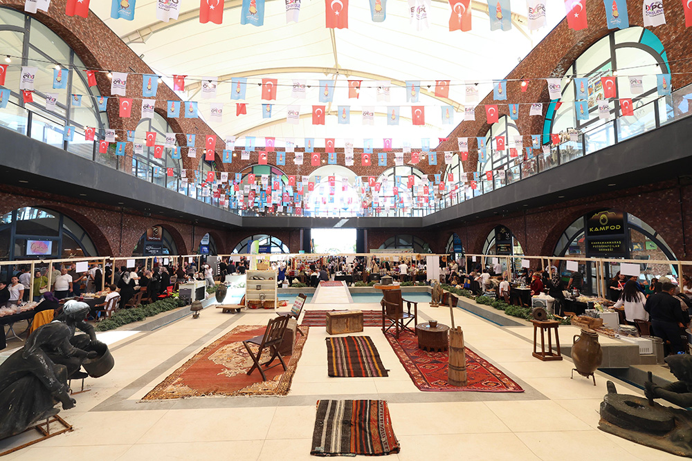 Onikişubat Bağ Bozumu Festivali başladı! 5 WhatsApp Image 2025 10 18 at 17.37.52 2