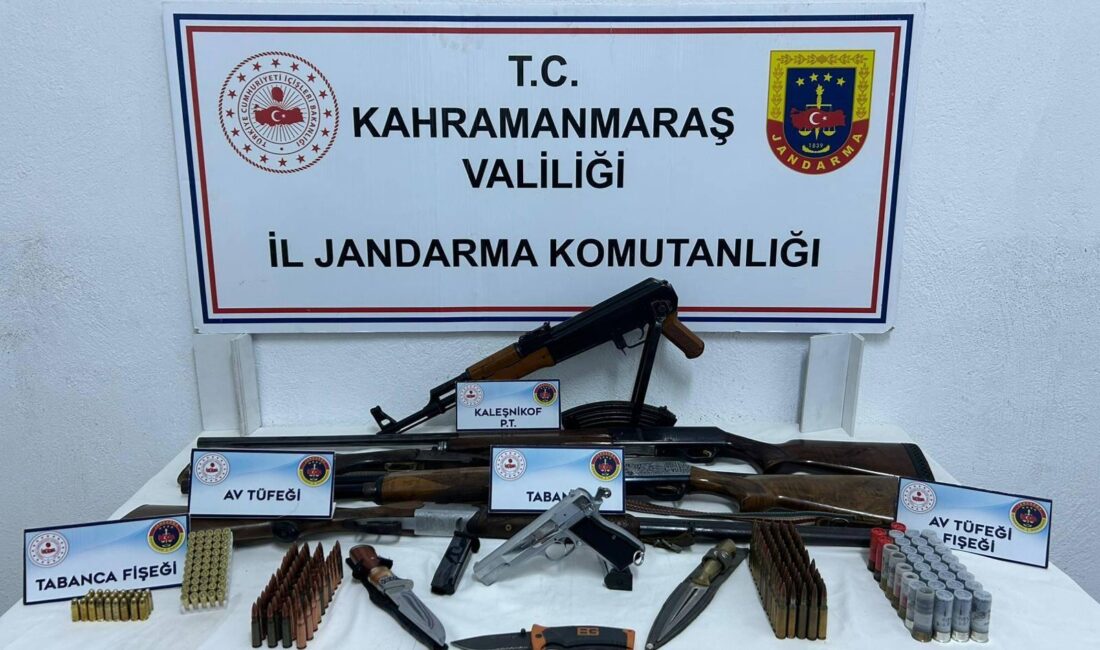 Kahramanmaraş İl Jandarma Komutanlığı ekipleri, Afşin ilçesinde düzenlediği operasyonda silah