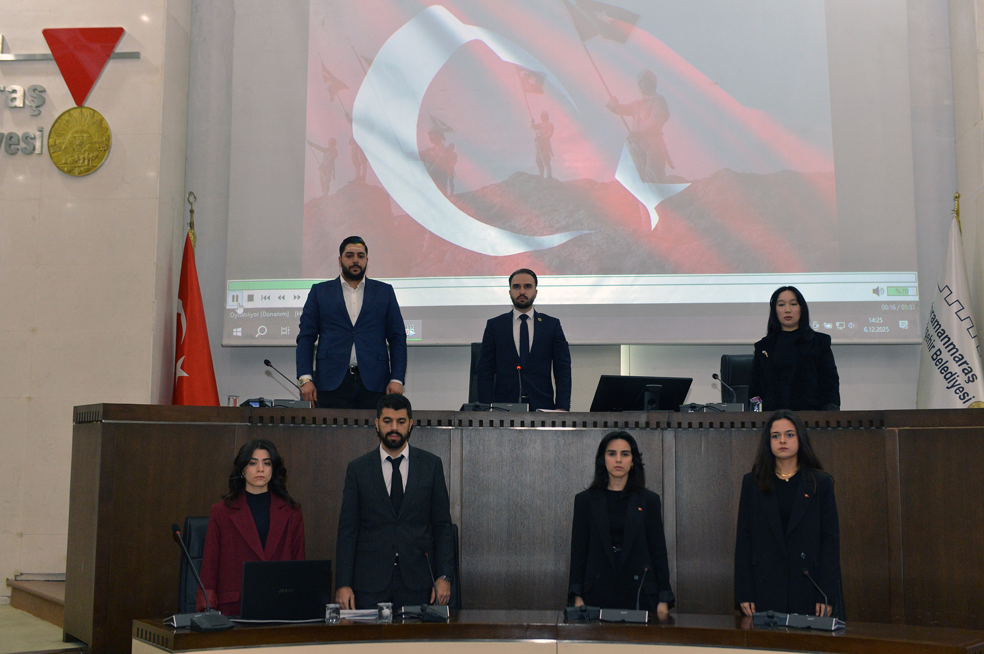 Genclik Meclisi 6 1