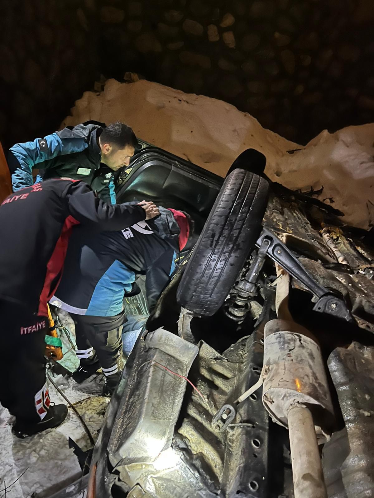 Kahramanmaraş’ta Korku Dolu Dakikalar: Otomobil Köprüden Uçtu 5 yaralı 1 152e31b1 8d5d 44db 9a3a e2dd1b3d31e4