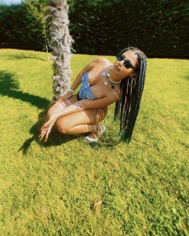 Rap müziğin yükselen kadın isimlerinden Alizade, son dönemde hem müzik