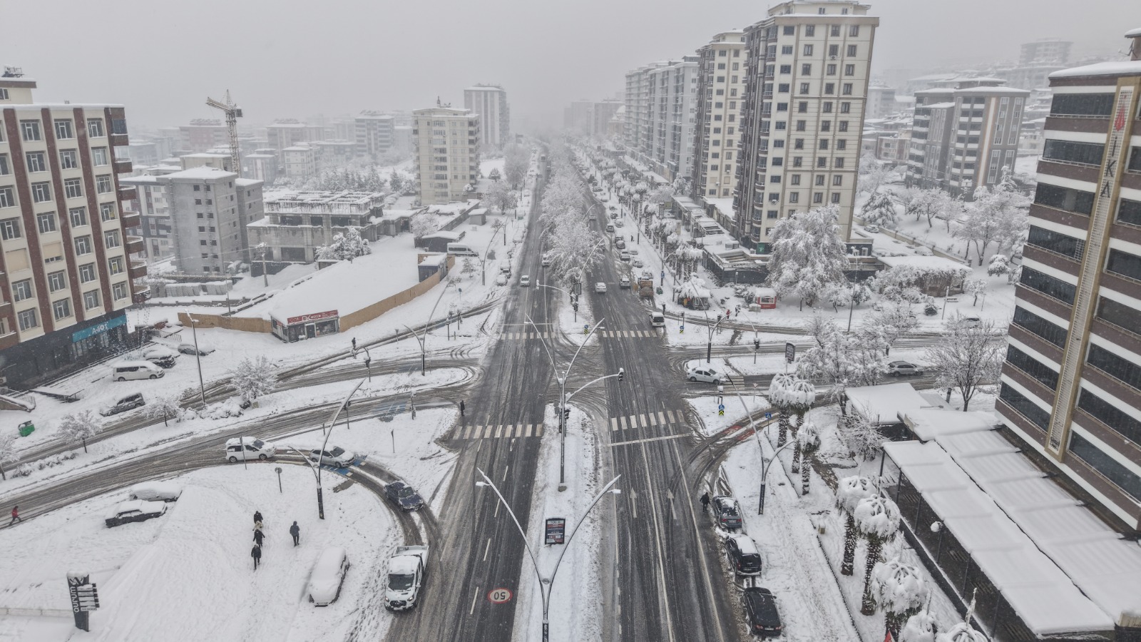 Karla Mücadelede Kahramanmaraş Büyükşehir Durmaksızın Görevde! 3 Kar Kureme 2