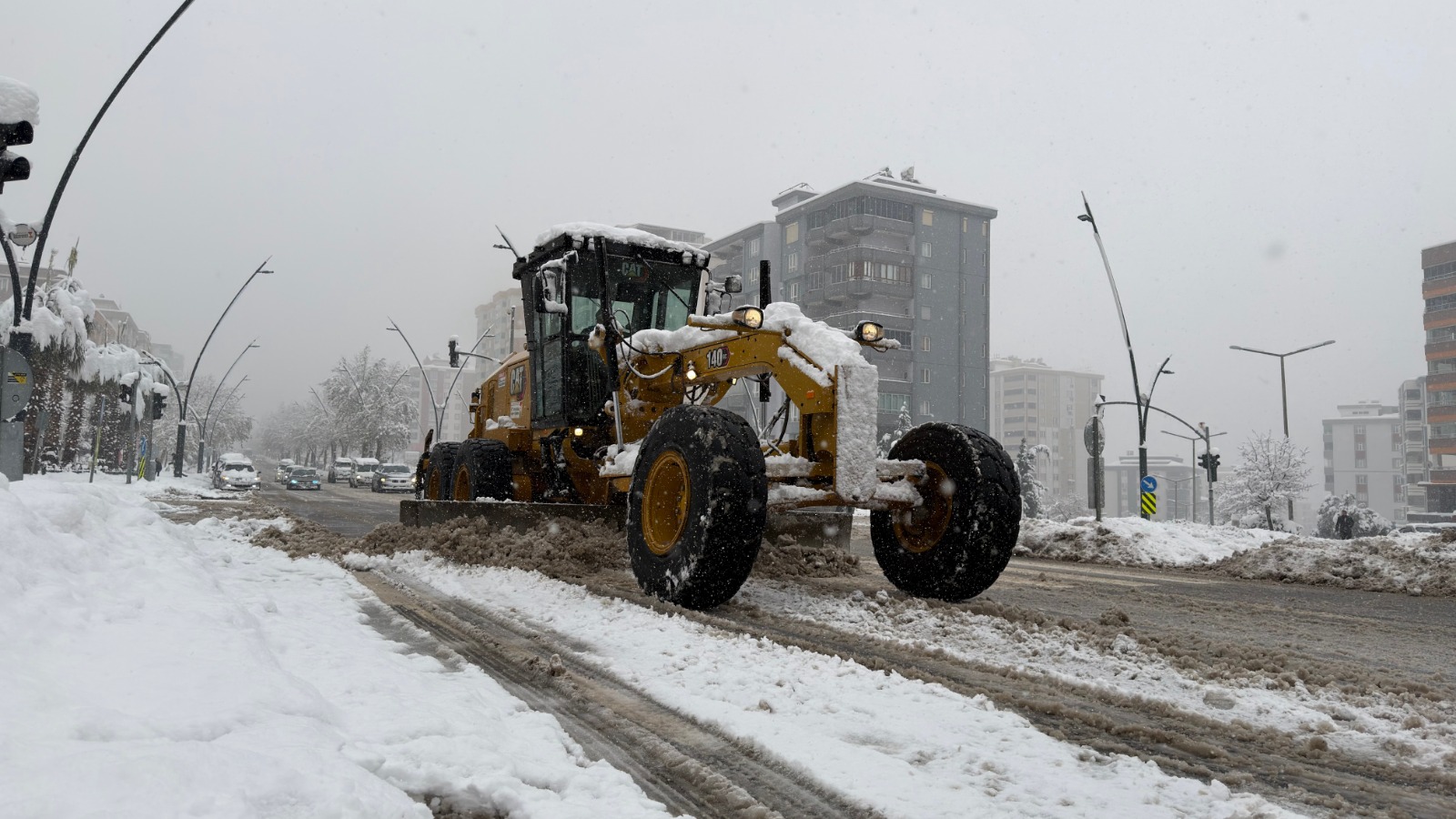 Karla Mücadelede Kahramanmaraş Büyükşehir Durmaksızın Görevde! 2 Kar Kureme 3
