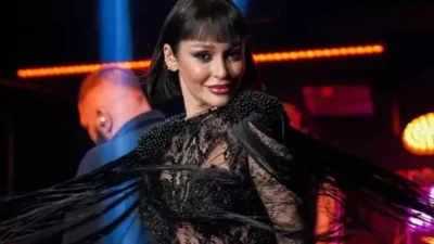 Sahne performanslarıyla fırtınalar estiren, flüt ve piyanodaki ustalığını opera eğitimiyle