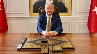 Cumhurbaşkanı Recep Tayyip Erdoğan’ın imzasıyla Resmi Gazete’de yayımlanan Valiler Kararnamesi