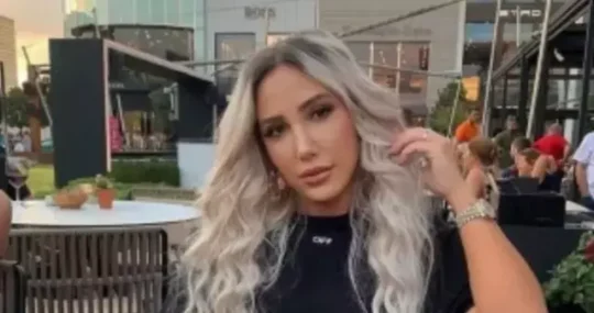 Moda dünyasının öne çıkan isimlerinden biri olan Özge Bitmez, hem