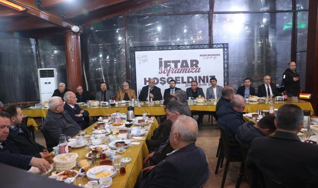 Kahramanmaraş Dulkadiroğlu Belediye Başkanı Mehmet Akpınar, Ramazan ayı dolayısıyla düzenlenen