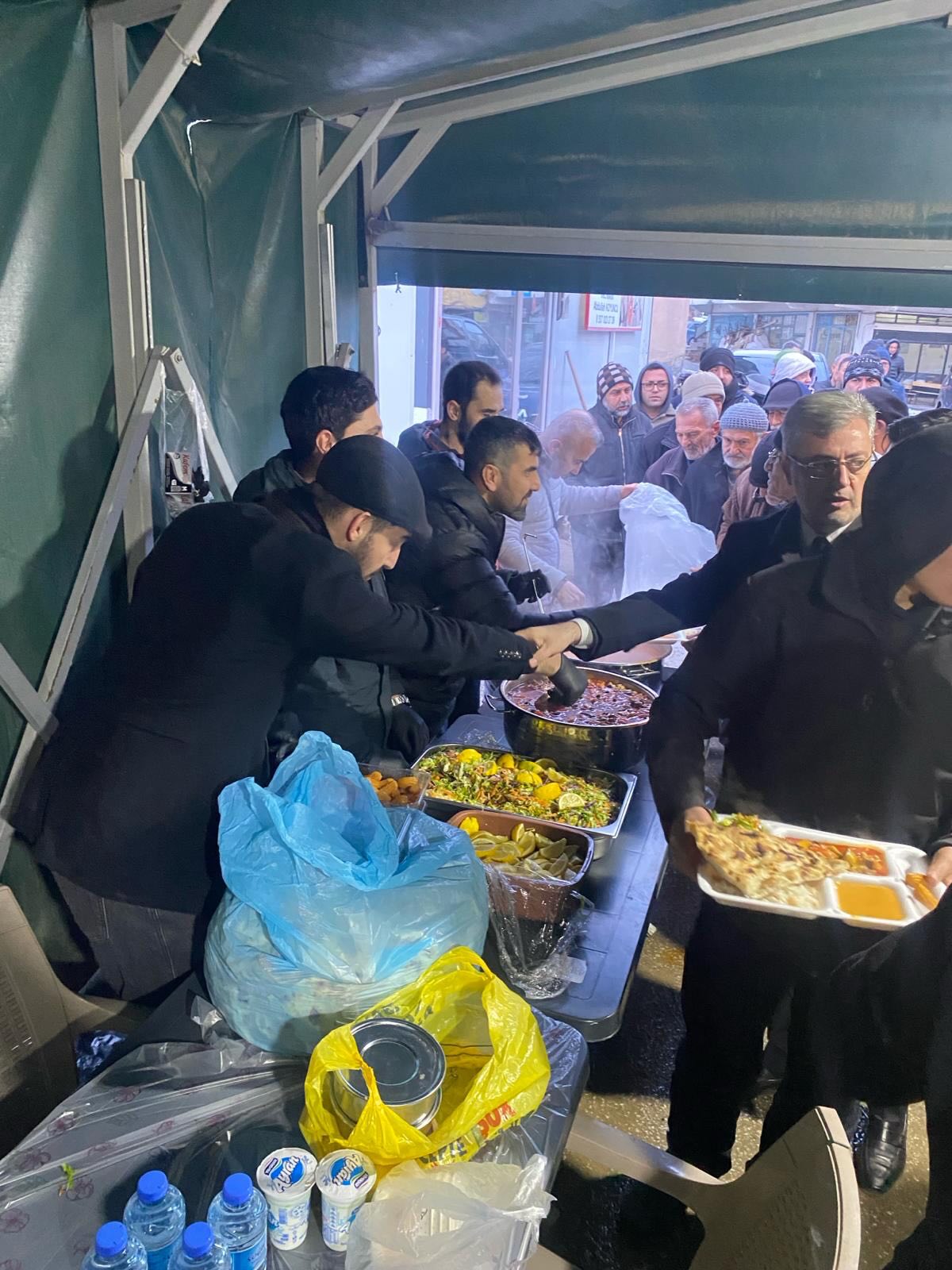 MHP İl Başkanı Metehan Göksun’da İftar Sofrasında Vatandaşlarla Buluştu! 1 641045541 18308363476282339 2539104275887134130 n