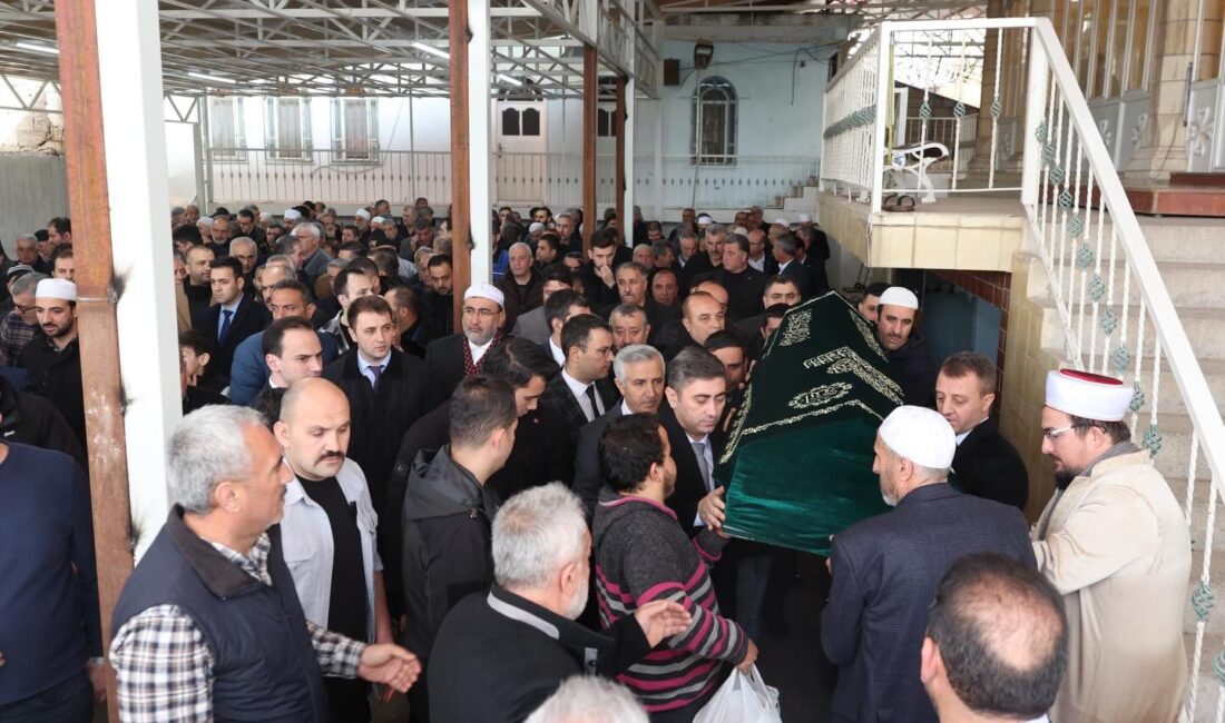 Kelkit Kaymakamı Mahmut Sami Yılmaz’ın babası Zekeriya Yılmaz (71), bir