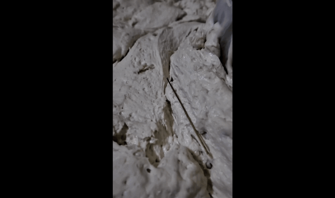 Kahramanmaraş’ın Andırın ilçesinde Belediye ekipleri işletmeleri denetime çıktı. Bir ekmek