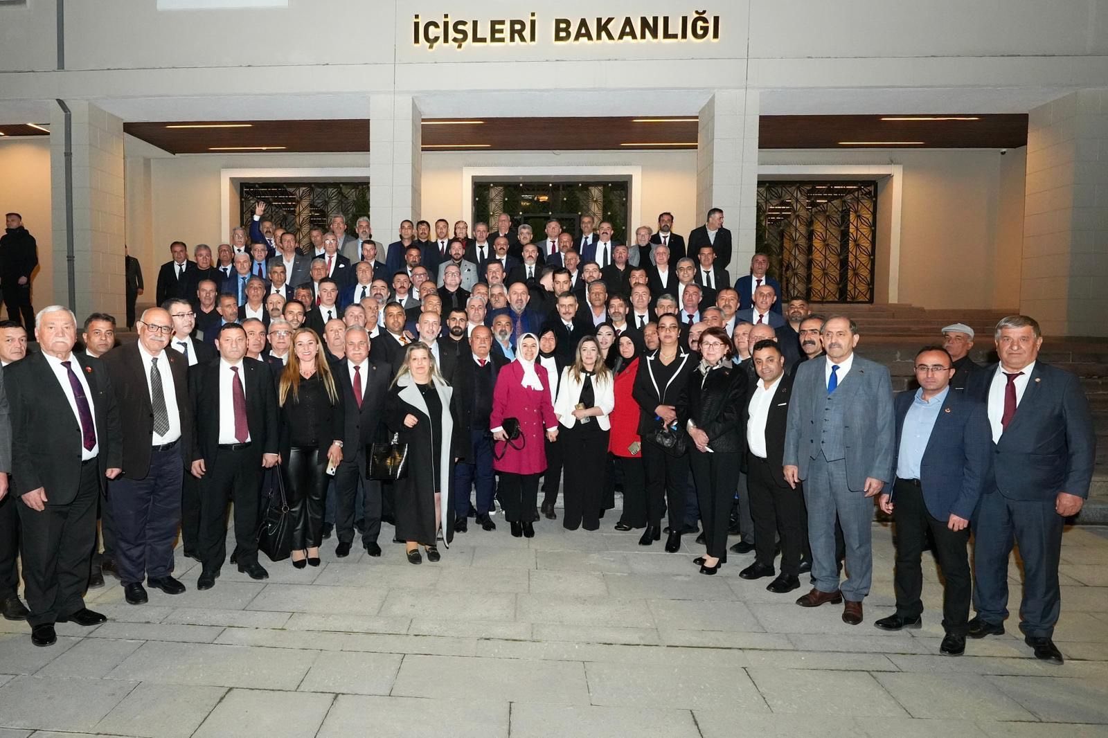 Dulkadiroğlu Muhtarları Ankara’da İftar Programına Katıldı 2 653700974 122192844968479862 8662945597398003422 n