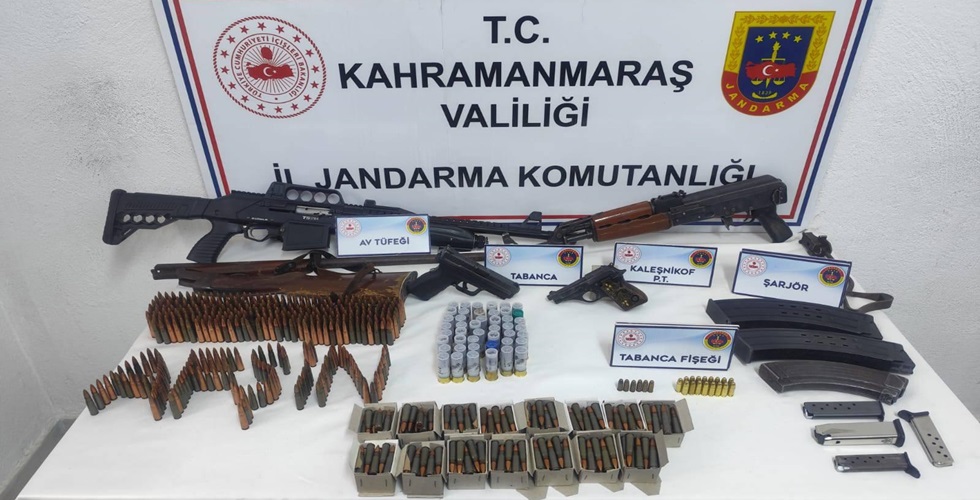 Kahramanmaraş’ın Afşin ilçesinde Jandarma ekiplerince düzenlenen silah kaçakçılığı operasyonunda bir