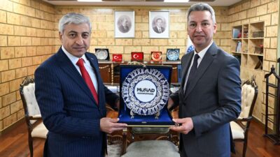 MÜSİAD Kahramanmaraş Şube Başkanı Şerafettin Özcan ve yönetim kurulu üyeleri,