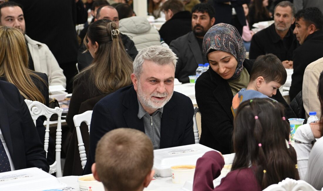 Büyükşehir Belediyesinin gönül sofrası Pazarcık’ta kuruldu. Başkan Görgel, “Ramazan ayının