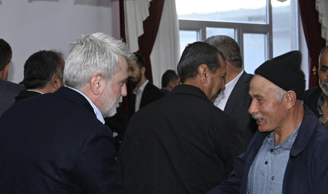 Büyükşehir Belediyesinin gönül sofrası bu kez Çağlayancerit’te kuruldu. Vatandaşlarla birlikte