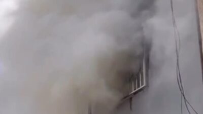Kahramanmaraş’ın Onikişubatilçesindeki Ertuğrul Gazi Mahallesi’nde bir evde meydana gelen yangın,