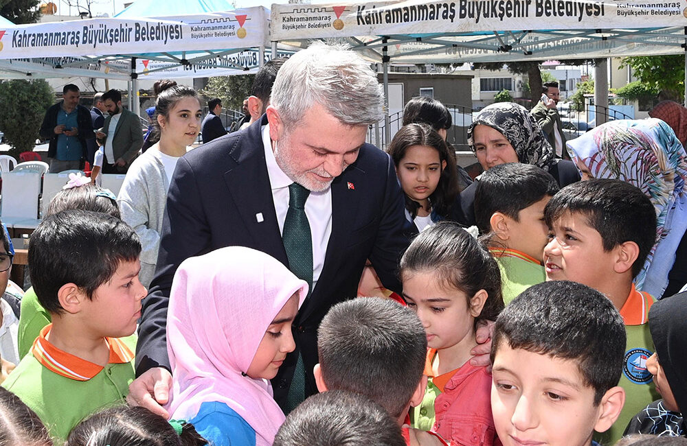 Yahya Kemal İlkokulu’nda düzenlenen 23 Nisan Ulusal Egemenlik ve Çocuk