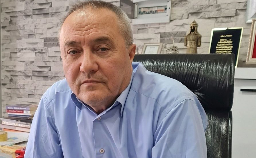 Kahramanmaraş Müteahhitler Birliği Dernek Başkanı Hakan Dereli, bir ortaokulda yaşanan