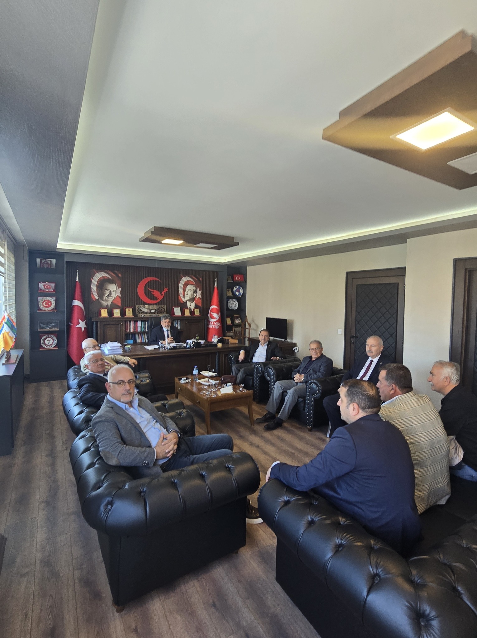 686952388 987112280500975 5961925311532129924 n