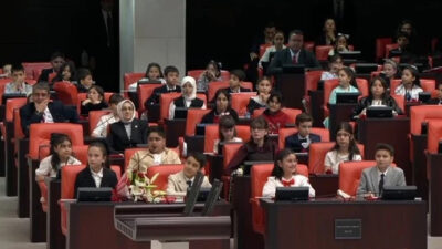 Türkiye Büyük Millet Meclisi'nde düzenlenen Çocuk Özel Oturumu, anlamlı bir