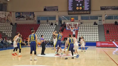 Türkiye Basketbol Ligi 2025-2026 sezonu 32. hafta mücadelesinde Kahramanmaraş İstiklalspor,