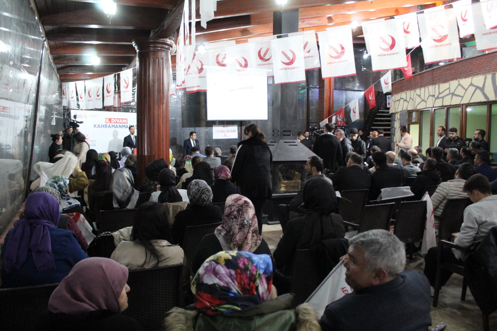 Kahramanmaraş’ta "İş Başa Düştü": Yeniden Refah’tan Gövde Gösterisi! 3 74ac292f eb7a 4c72 830f dc644fe8d0de