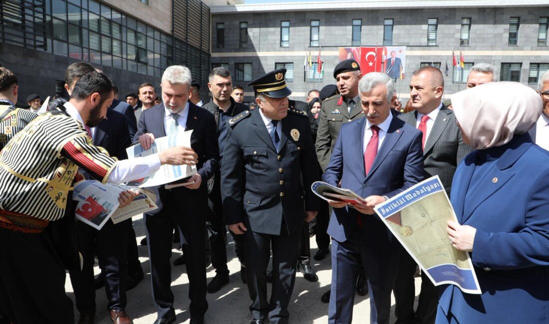Kahramanmaraş’a TBMM tarafından İstiklal Madalyası verilişinin 101’inci yıl dönümü coşkuyla