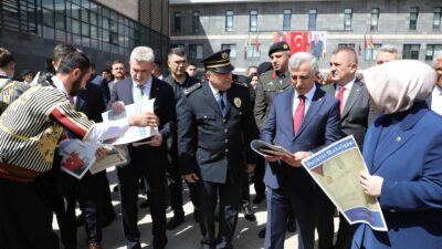 Kahramanmaraş’a TBMM tarafından İstiklal Madalyası verilişinin 101’inci yıl dönümü coşkuyla