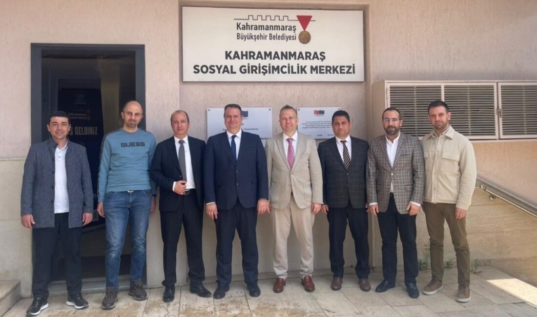 Büyükşehir Belediyesinin Sosyal Girişimcilik Merkezi (SOGEM), KOSGEB heyetini ağırladı. Toplantıda,