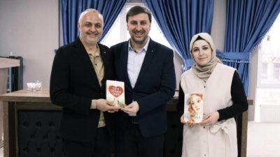 Büyükşehir Belediyesinin Andırın’da düzenlediği programda vatandaşlarla bir araya gelen eğitimci