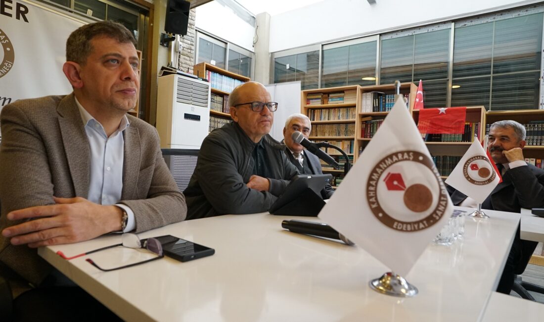 Büyükşehir Belediyesinin 62’nci Kütüphane Haftası etkinliklerinde eğitimci yazar Duran Boz,