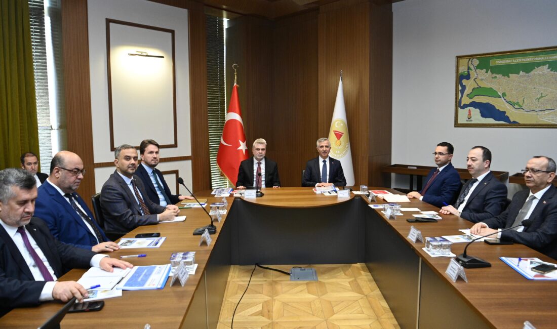 Vali Mükerrem Ünlüer başkanlığında gerçekleştirilen koordinasyon toplantısına katılan Başkan Görgel,