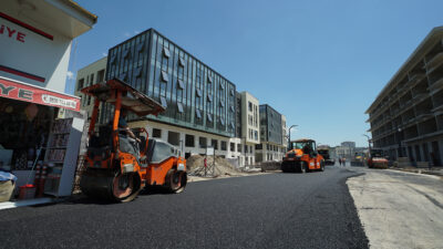 Büyükşehir Belediyesi, Trabzon Bulvarı ve Milli Egemenlik Caddesi’nde asfalt serimine